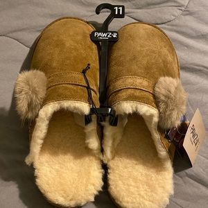 PAWZ  Genuine Sued Slippers